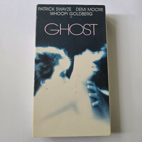 Ghost VHS Tape Starring Patrick Swayze Demi Moore Whoopi Goldberg Paramount 1990 - Picture 8 of 10